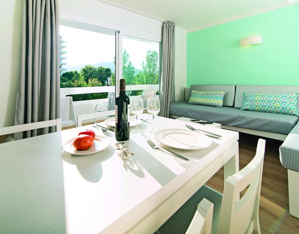 Cabot Sivella Apartments Port de Pollença Oda fotoğraf